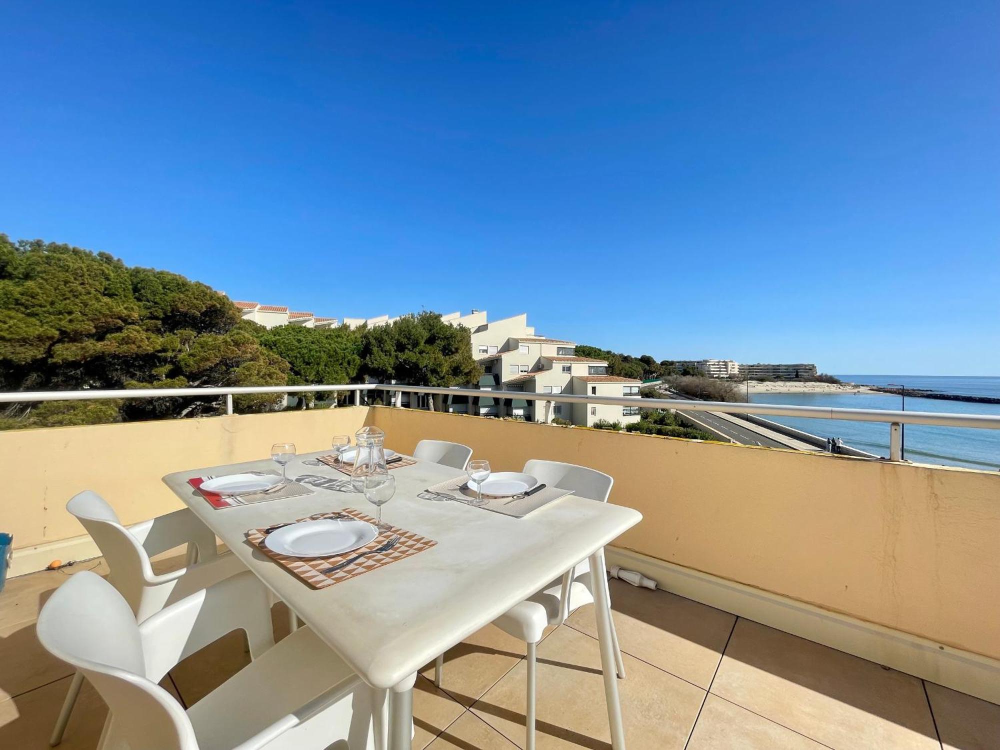 Appartement 2 Pieces Avec Terrasse 25M² Et Parking A 50M De La Plage - Fr-1-338-114 Sète Exterior foto